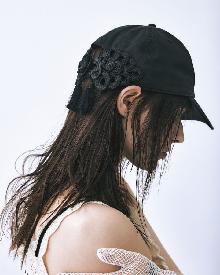 スペシャル復刻 チャイナ リボン キャップ ¥22,000／TANAKADAISUKE（タナカ ダイスケ）