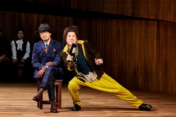 舞台『ヴェニスの商人』 アントーニオ役の忍成修吾、グラシアーノ役の大鶴佐助