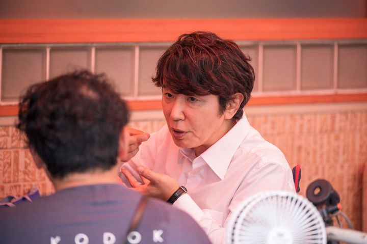 ユースケさん「エビフライは、このあとふたくちでいきます。ひとくちだと、ちょっと厳しい」 監督「了解です」