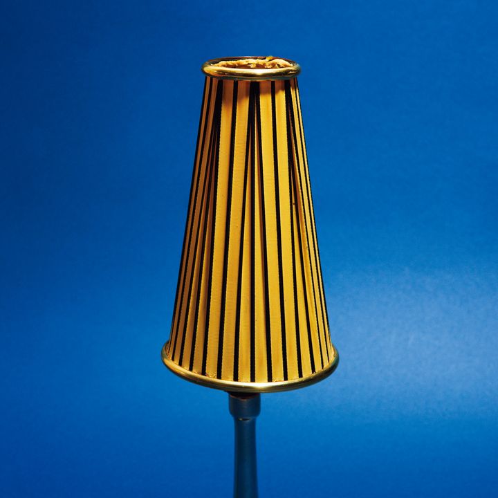 暮らしになじむヴィンテージ。ノルウェーで見つけたミッドセンチュリー期のランプシェード【おしゃれビトが集めちゃうもの】