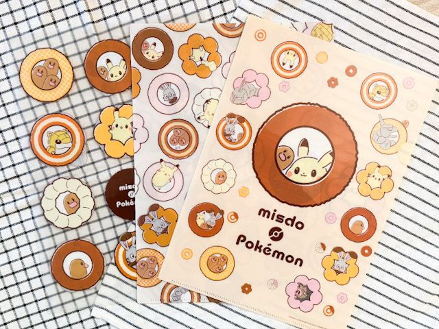 「ミスド福袋 2025」6,500円のクリアファイル（3枚セット）