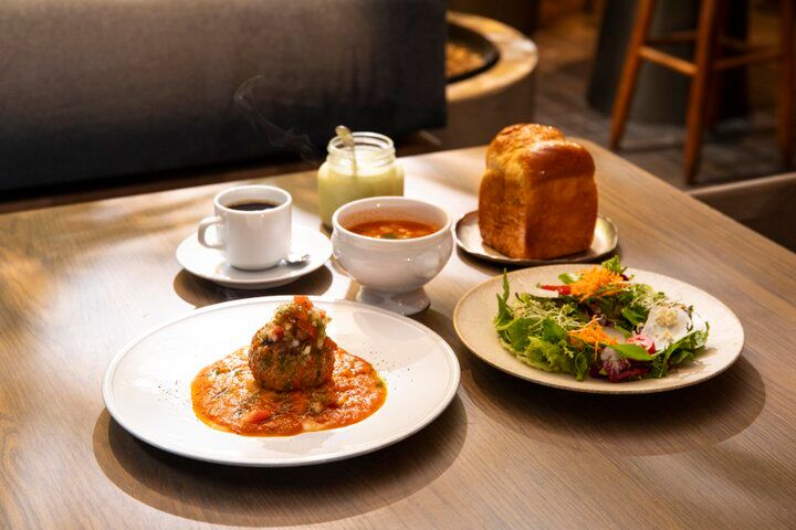 広々気持ちいい公園や名建築をめぐる池袋〜雑司が谷さんぽ