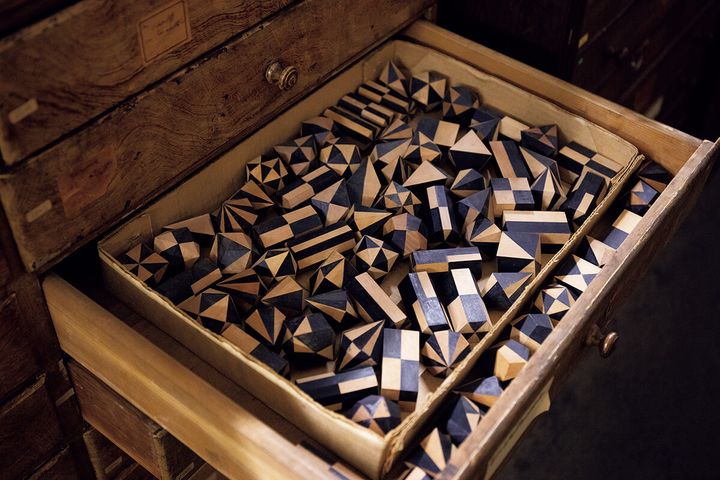 ドイツ〈クランツ商会〉の鉱物結晶模型