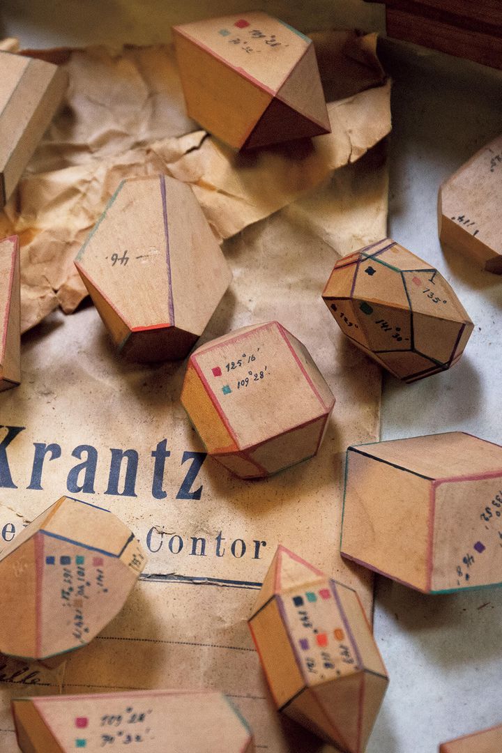 ドイツ〈クランツ商会〉の鉱物結晶模型