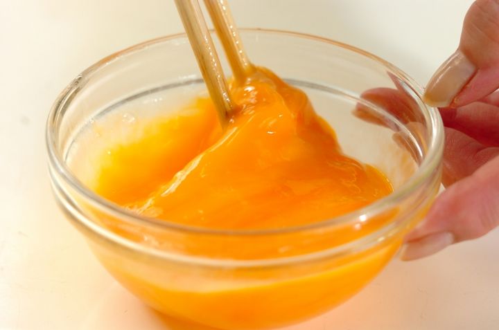 かきたま汁の下準備1