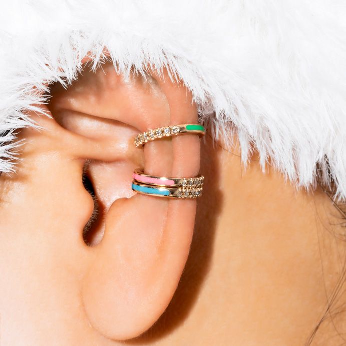 冬のゴルフスタイルを華やかに！ 心がときめく上品リッチなイヤーカフ