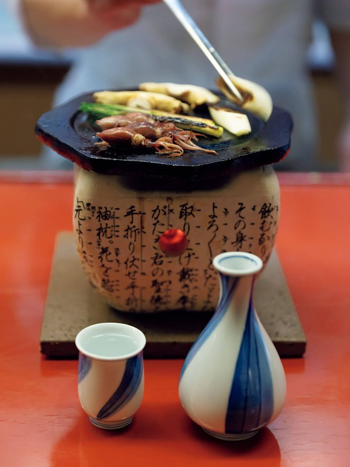 金沢〈よし村〉ホタルイカ石焼き