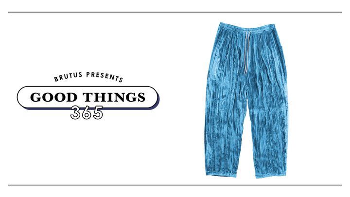 〈ネイタルデザイン〉のトラックパンツ