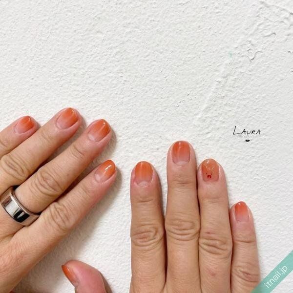 LAURA POMPONNEEが投稿したネイルデザイン [photoid:I0122675] via Itnail Design (744115)