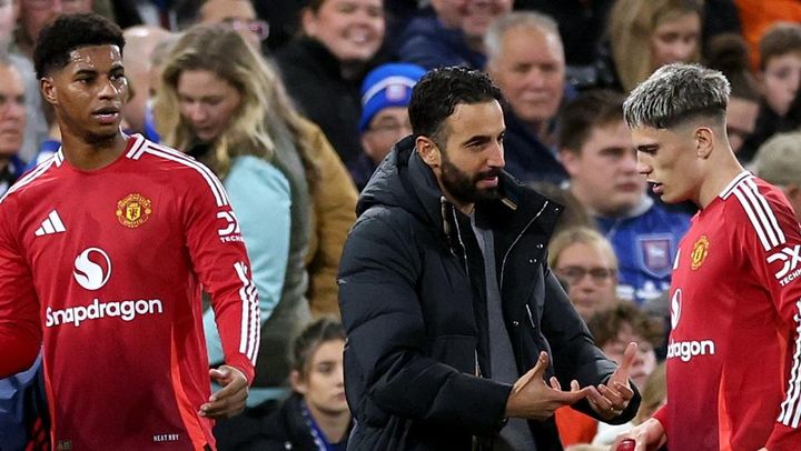 27歳と20歳のスター、まさかのベンチ外…新監督が理由説明「食事の仕方や服装など全てを評価」