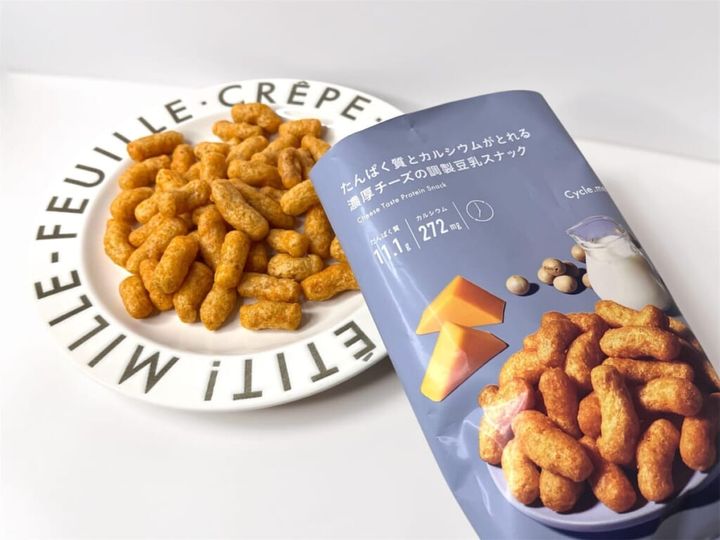 「Cycle.me（サイクルミー）」の「たんぱく質とカルシウムがとれる 濃厚チーズの調製豆乳スナック 」の中身