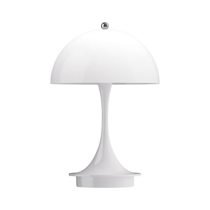 「パンテラ160ポータブル」（ホワイト） ￥39,600／LOUIS POULSEN（ルイスポールセン東京 ストア）