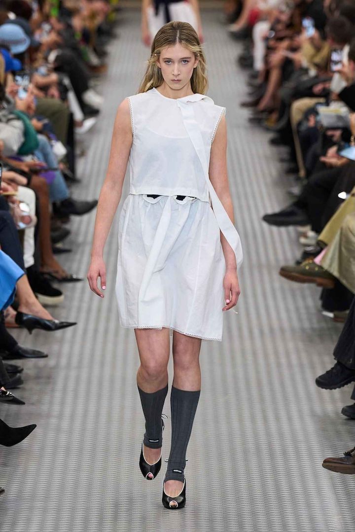 画像: 俳優ニコール・キッドマンの愛娘がランウェイデビュー