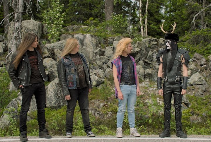 前作『ヘヴィ・トリップ』。左から2人目が初代ドラマーのユンキ