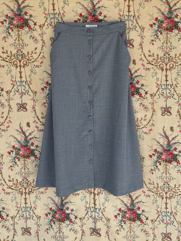 ラ バガテル 2025年春夏コレクションより。