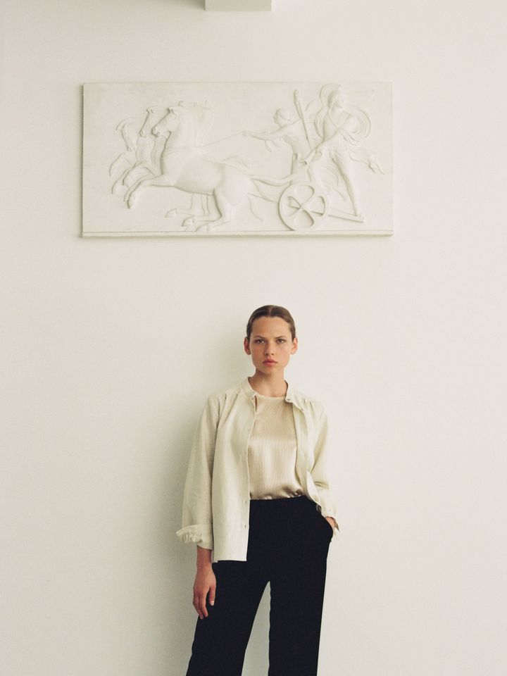 ラ バガテル 2025年春夏コレクションより。