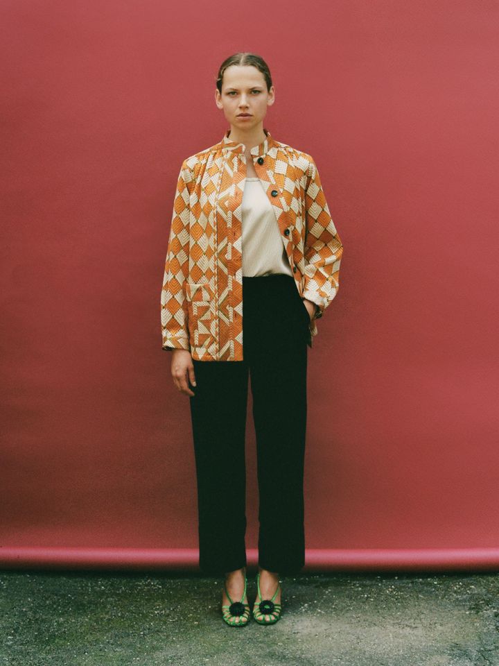 ラ バガテル 2025年春夏コレクションより。