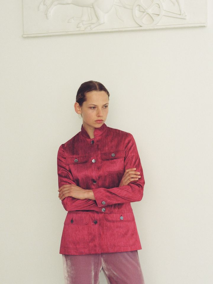 ラ バガテル 2025年春夏コレクションより。