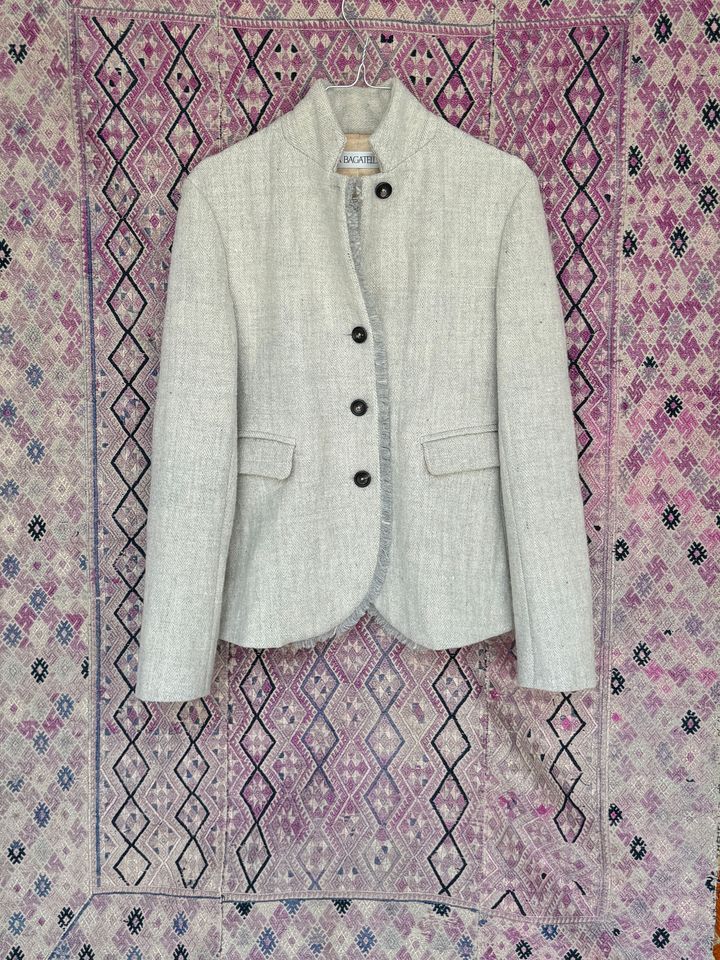 ラ バガテル 2025年春夏コレクションより。