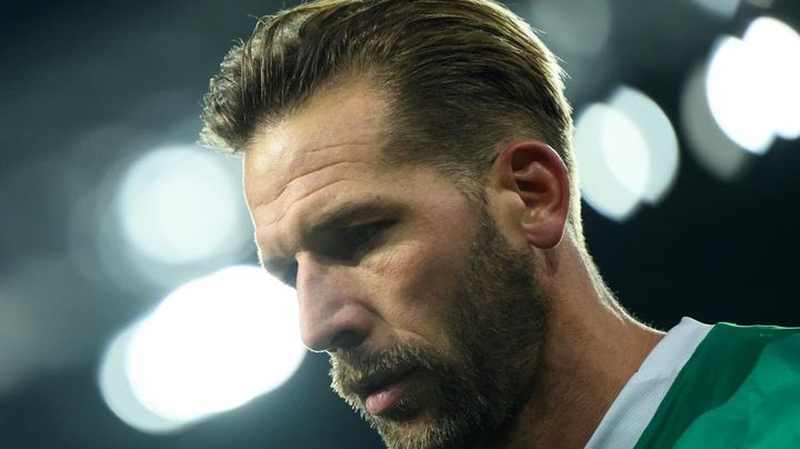 日本代表OBの元同僚、街中で男に暴行される…頭蓋底骨折など頭部重傷