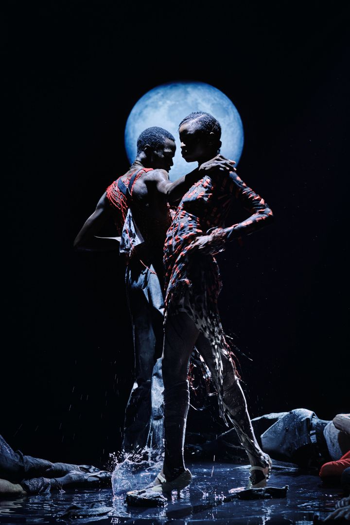 メゾン マルジェラ 2021年春夏コレクションより。