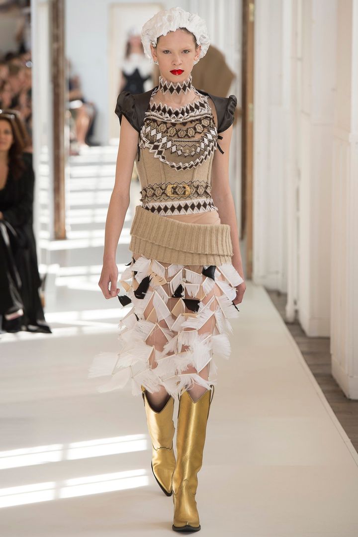 メゾン マルジェラ2017-18年秋冬アーティザナルコレクションより。