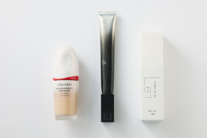 SHISEIO エッセンス グロウ ファンデーション 30ml￥7590(SHISEIDO）B.Aアイゾーンクリーム N 26g ￥19,800(ポーラ アエルレイ 300Gパックと80g 詰め替え容器付き￥6800（LAPIS)