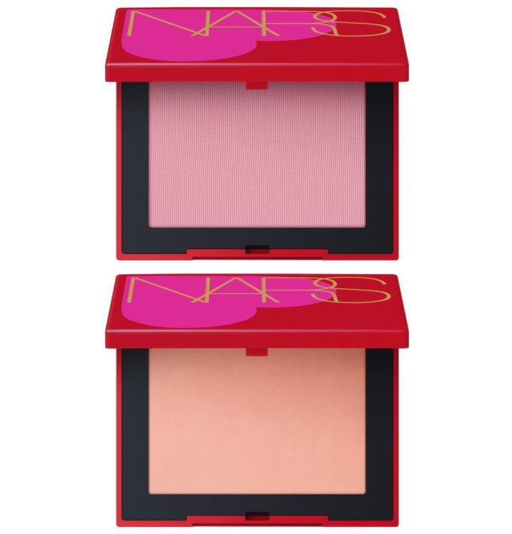 〈上から〉ブラッシュ N 903A、925A 各￥5,060（ともに1月8日より限定発売）