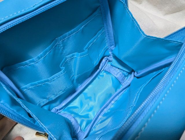 アイシナモロール仕分け上手なポーチ中