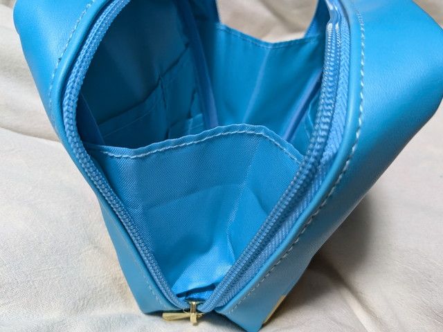 アイシナモロール仕分け上手なポーチ開いたところ