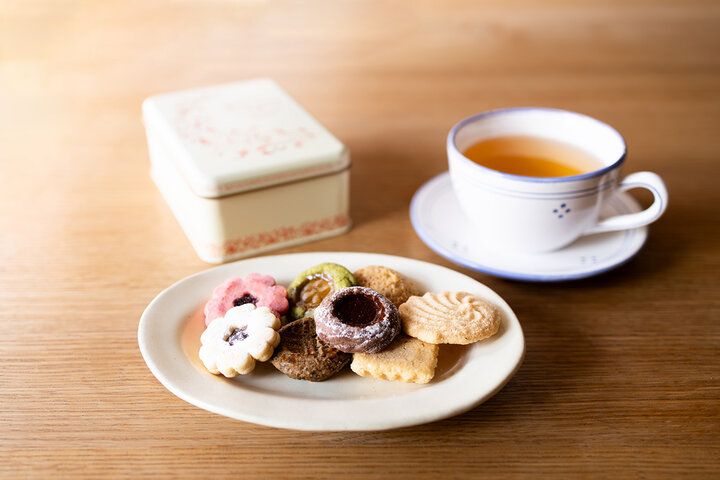 【東京駅限定】アトリエうかいの華やかなクッキー「フールセック・アソルティ缶」