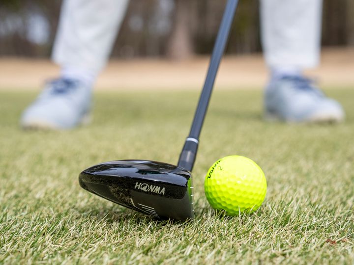 「飛ばす」アドレス、「飛ばす」スイングはコレ！ FWをうまく打つ＆飛ばすコツ