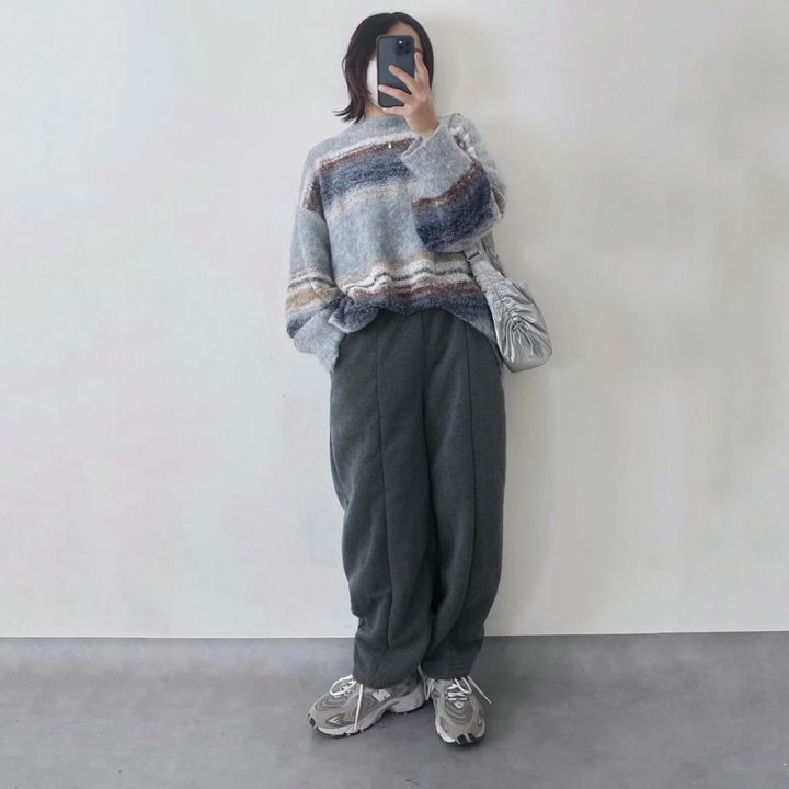 画像: グレーならワントーン風