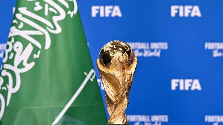 2034年のサウジW杯に悲報…ファンはスタジアムでの飲酒禁止へ