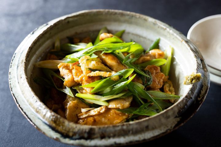 ピリッと爽やかな辛味が後を引く“鶏胸肉の酒蒸し柚子胡椒味”