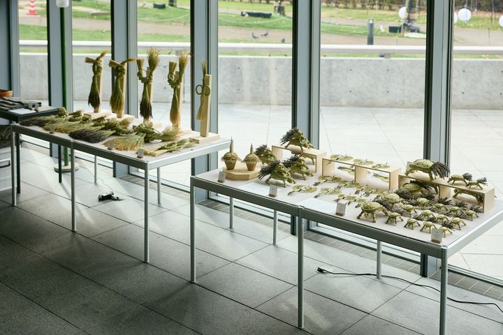展示「米と藁。」の会場の様子