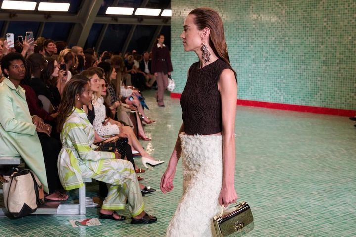 画像: 40歳でニューヨーク・ファッション・ウィーク・デビュー