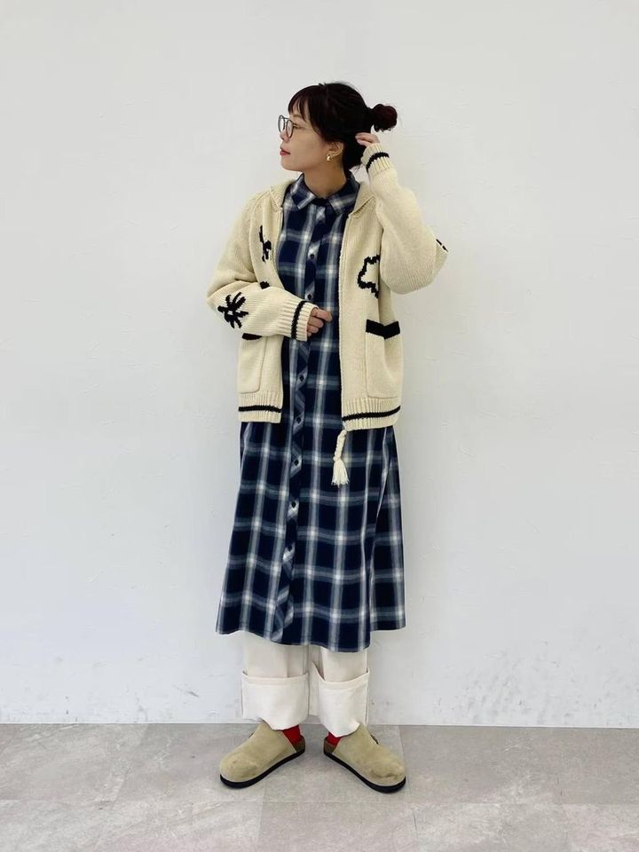 画像: 【niko and …】「アートモチーフZIPカーディガン」（アイボリー、ネイビー）￥8,800（税込）