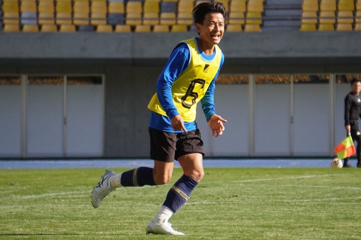 2度目のトライアウトにベテランが持ち味を発揮。九州で名を馳せたゲームメイカーが故郷のクラブに感謝