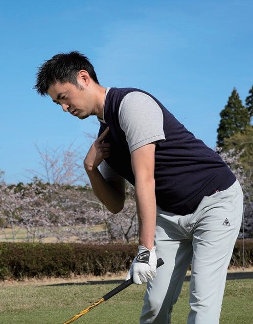 右曲がりを抑えるにはボールをトゥ寄りにセット！真っすぐ打つためのコツ