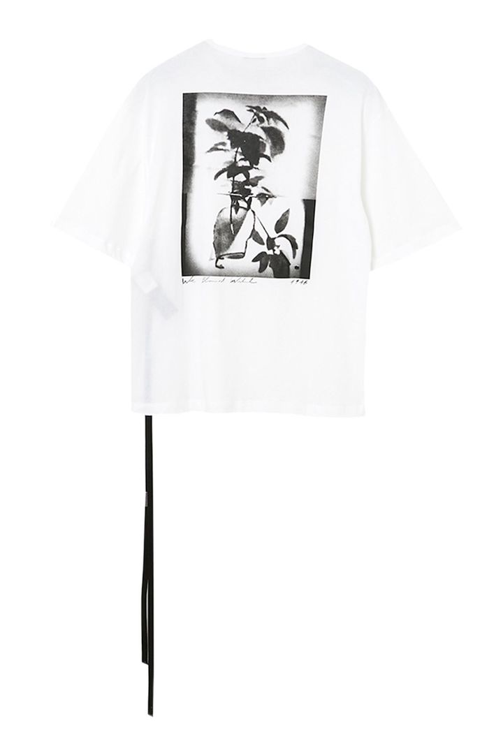 限定プリントTシャツ ¥61,600／ANN DEMEULEMEESTER（エム）
