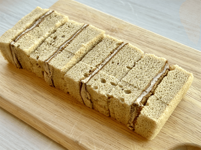 ７Ｐ サンドケーキ キリマンジャロコーヒー（セブン-イレブン）149円