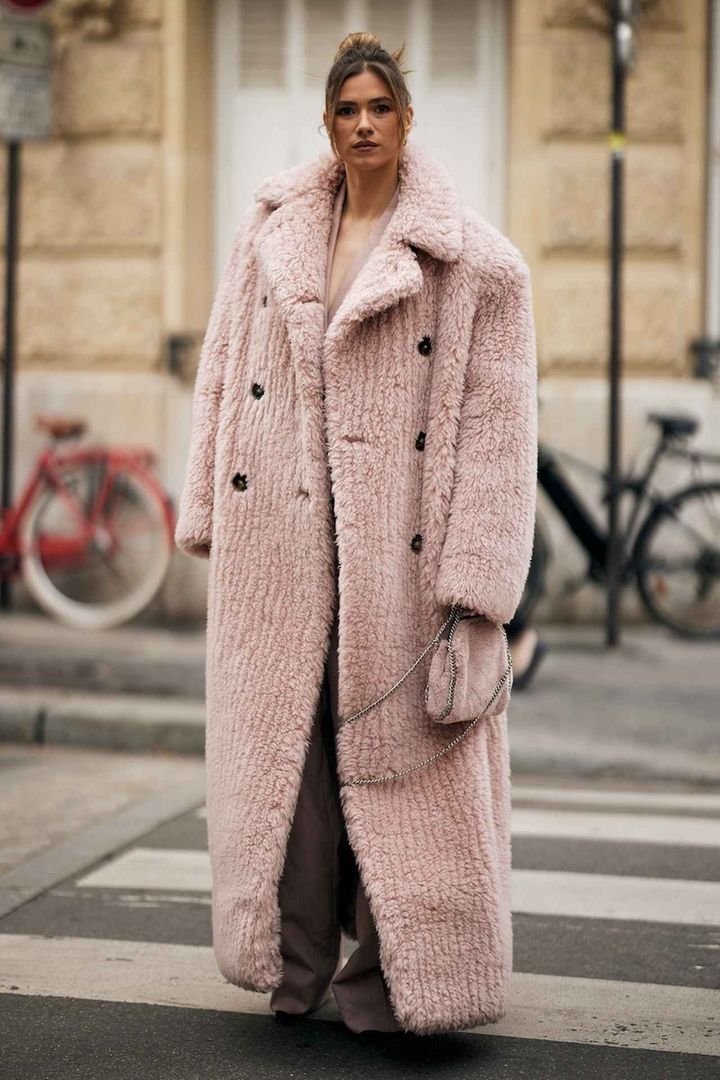 画像: 威力抜群なファーコートを活用