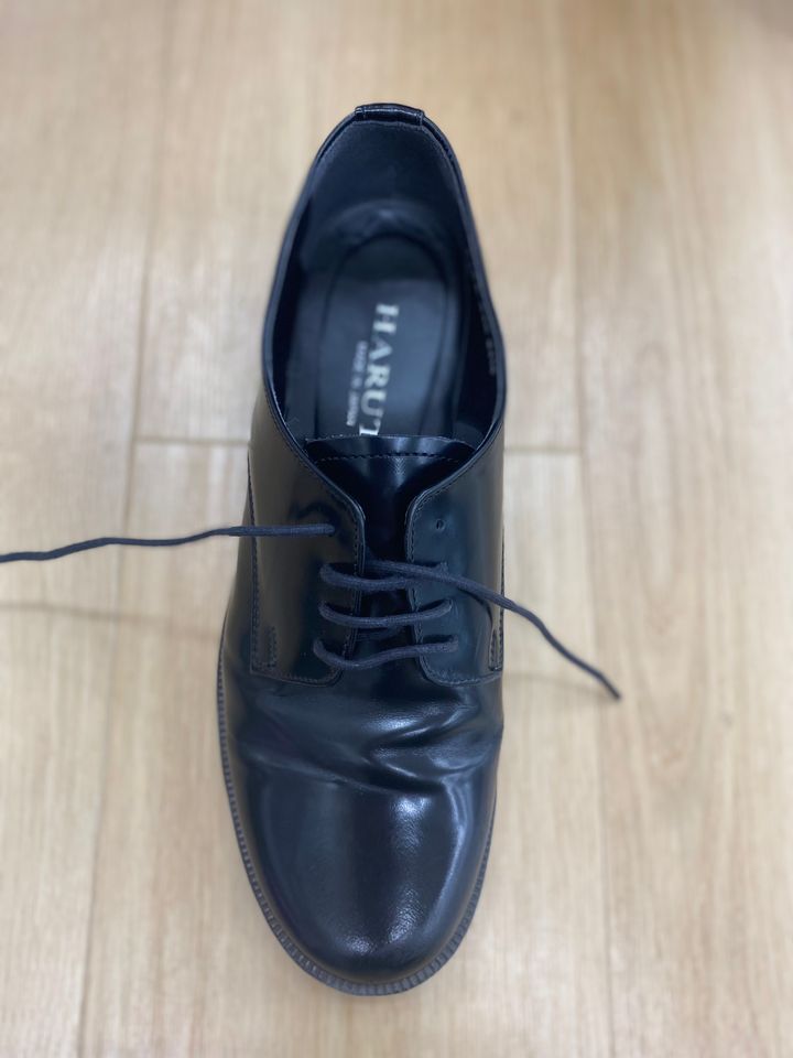 靴紐のおしゃれな結び方・通し方を蝶結びから変わり種まで解説【革靴・スニーカー】