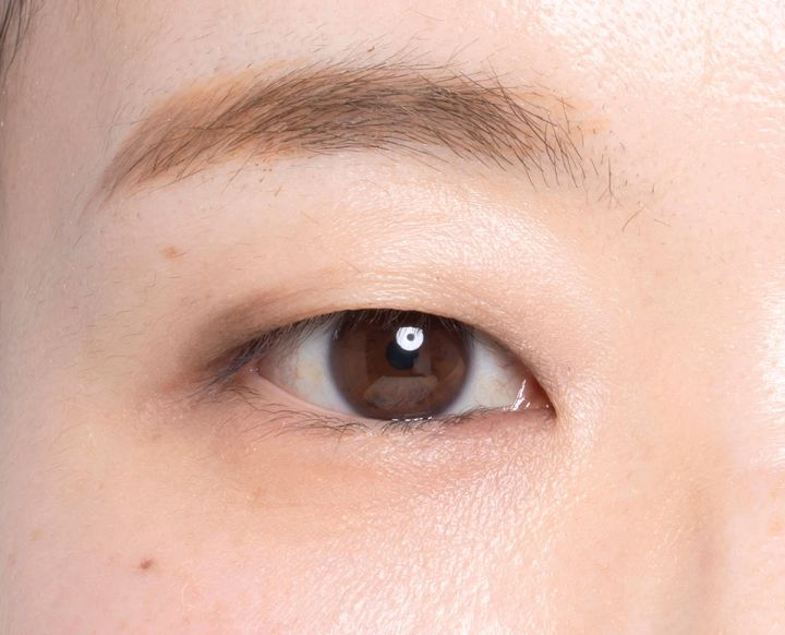 一重 アイライン アイライナー 引き方