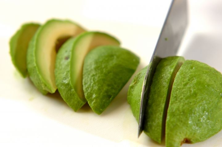 アボカド生ハム巻きの下準備1