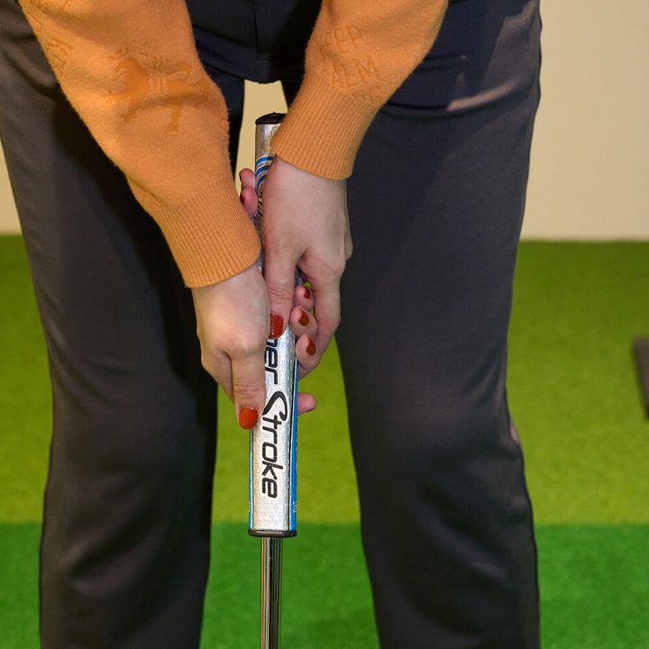 強く握るのはNG！ ミスを減らす・ヘッドスピードを上げて飛ばすグリップの握り方