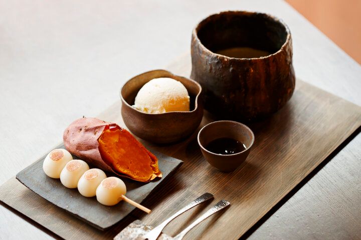 昭和レトロな雰囲気が残る空堀商店街にある、焼き芋スイーツ×日本茶カフェ「芋屋 頂 -itadaki-」