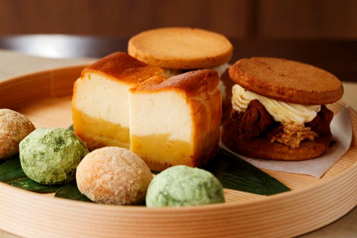 昭和レトロな雰囲気が残る空堀商店街にある、焼き芋スイーツ×日本茶カフェ「芋屋 頂 -itadaki-」