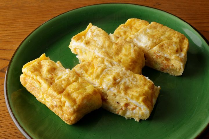 フルフルとした極上の柔らかさ！“桜海老とねぎの塩卵焼き”